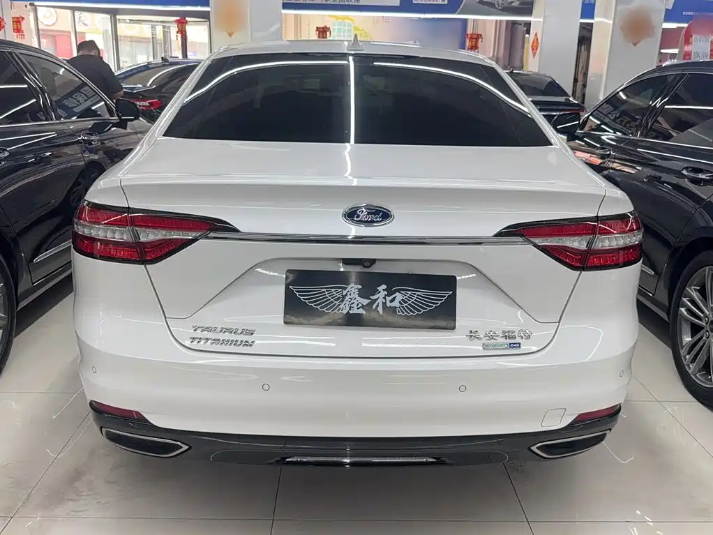 Ford Taurus — миниатюра 10