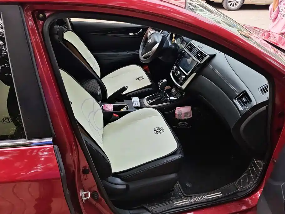Nissan Tiida — миниатюра 8