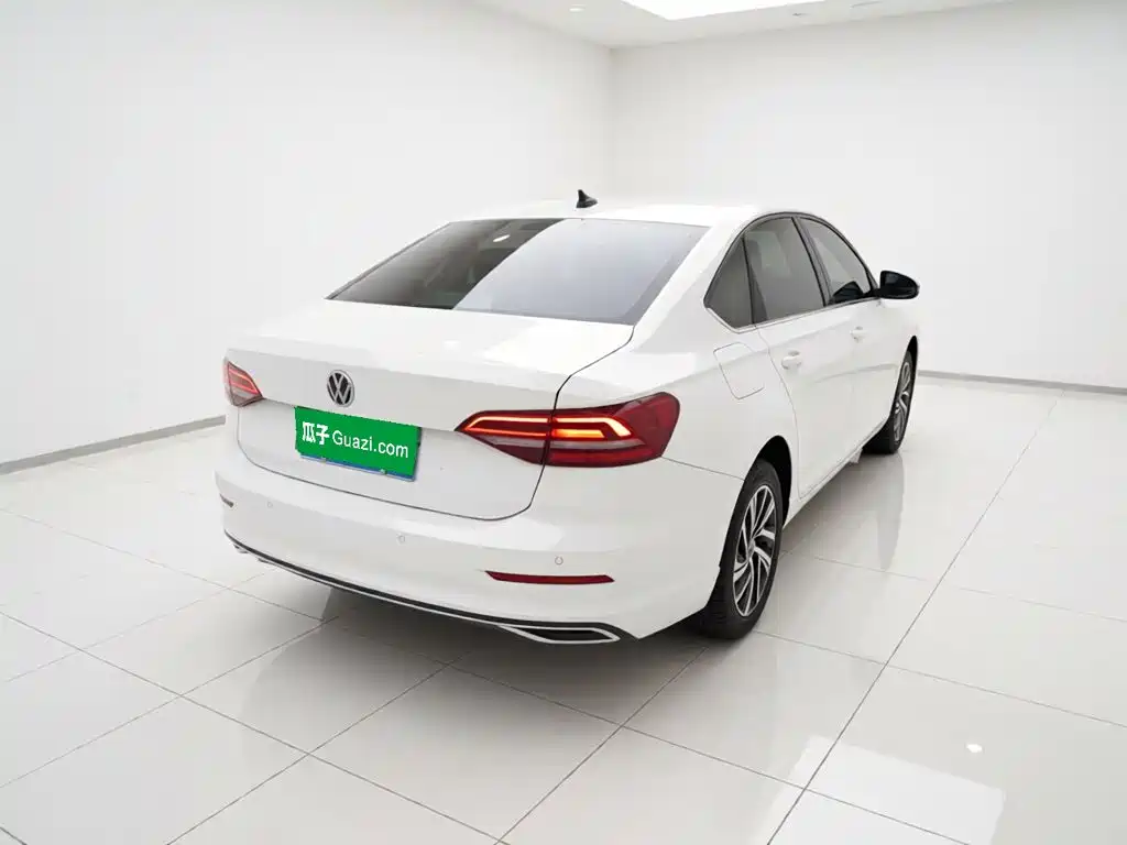 Volkswagen Lavida — миниатюра 4