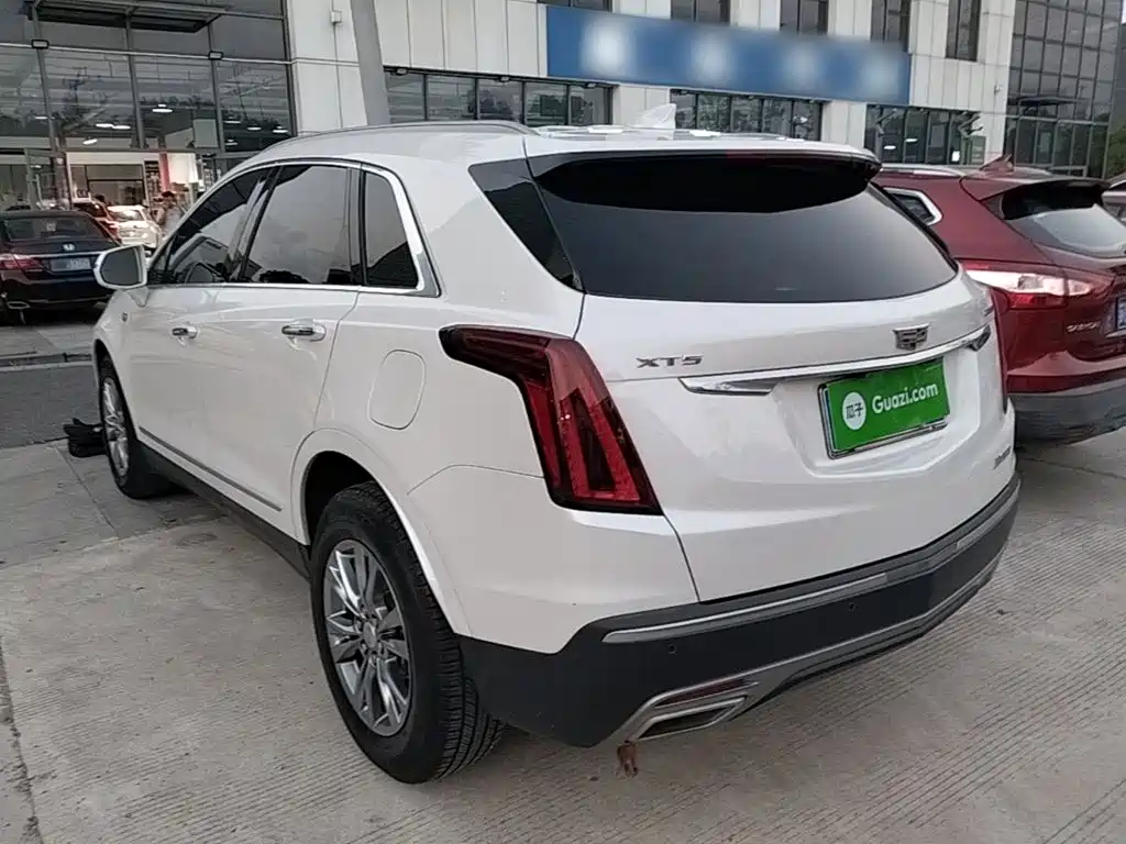 Cadillac XT5 — миниатюра 5