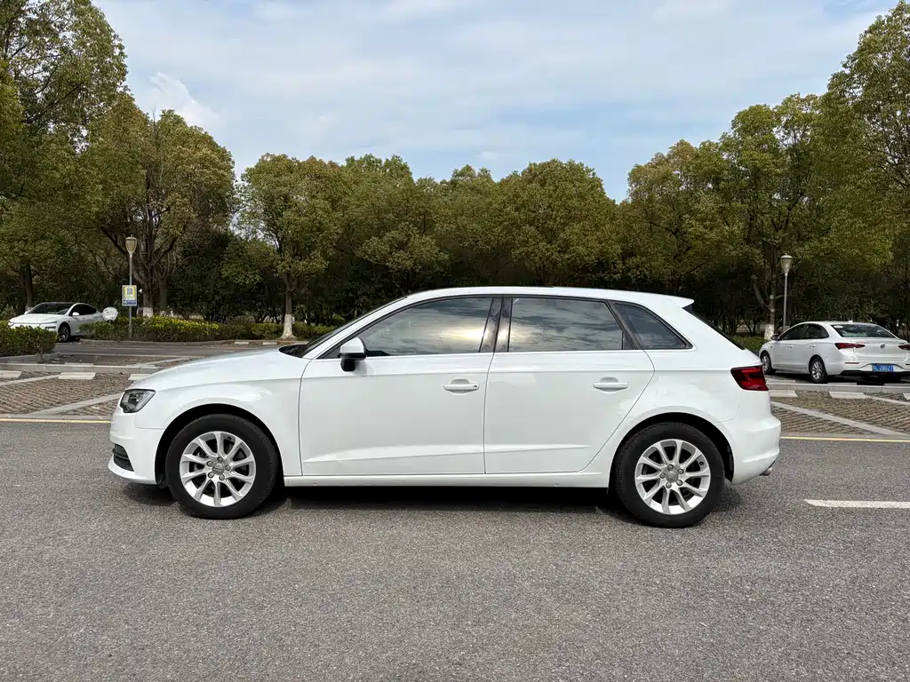 Audi A3 2014 Sportback 35 TFSI AT