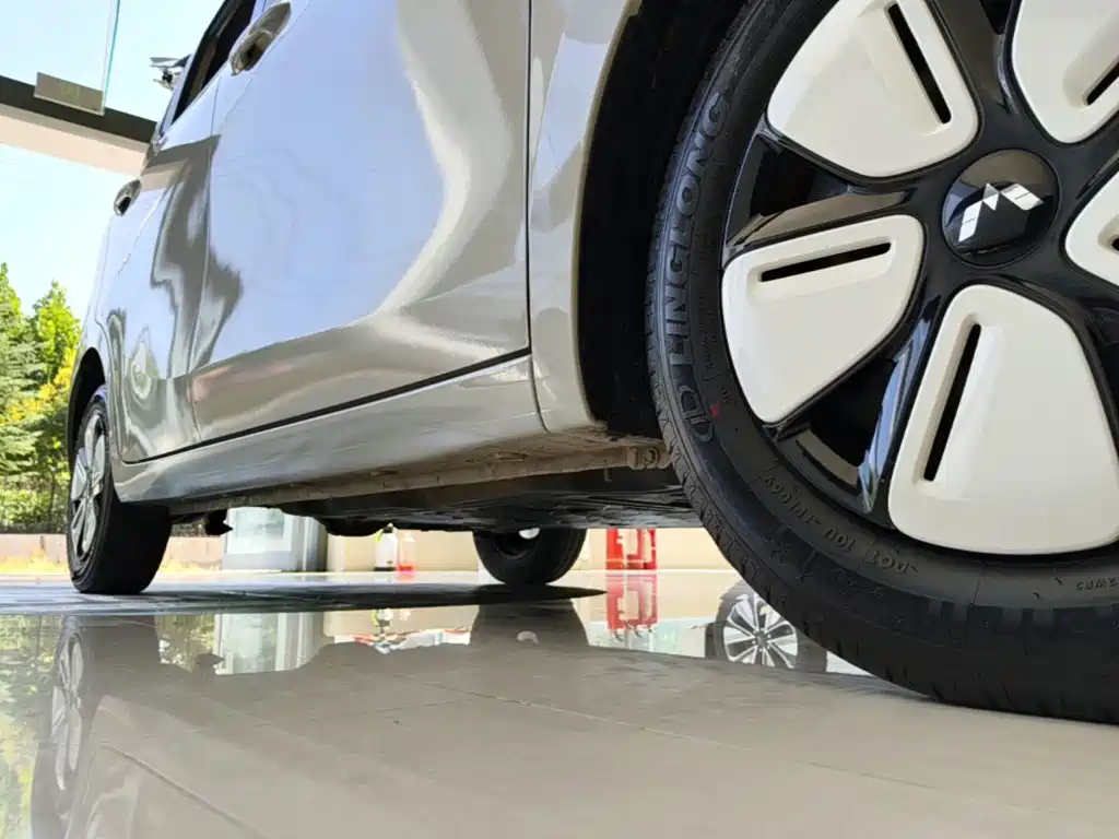 Wuling MINIEV — миниатюра 21