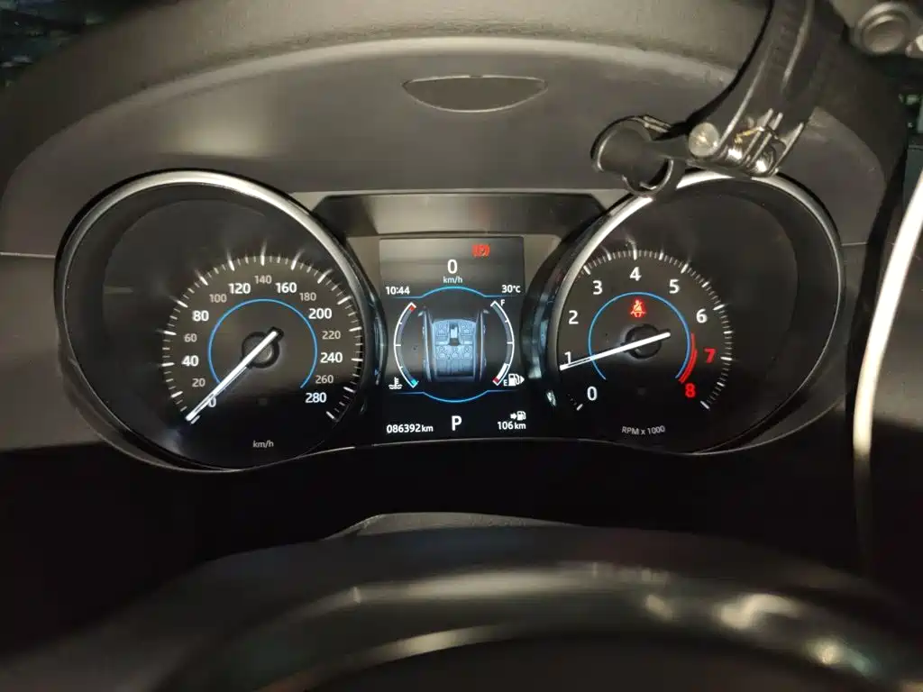 Jaguar F-PACE — миниатюра 7
