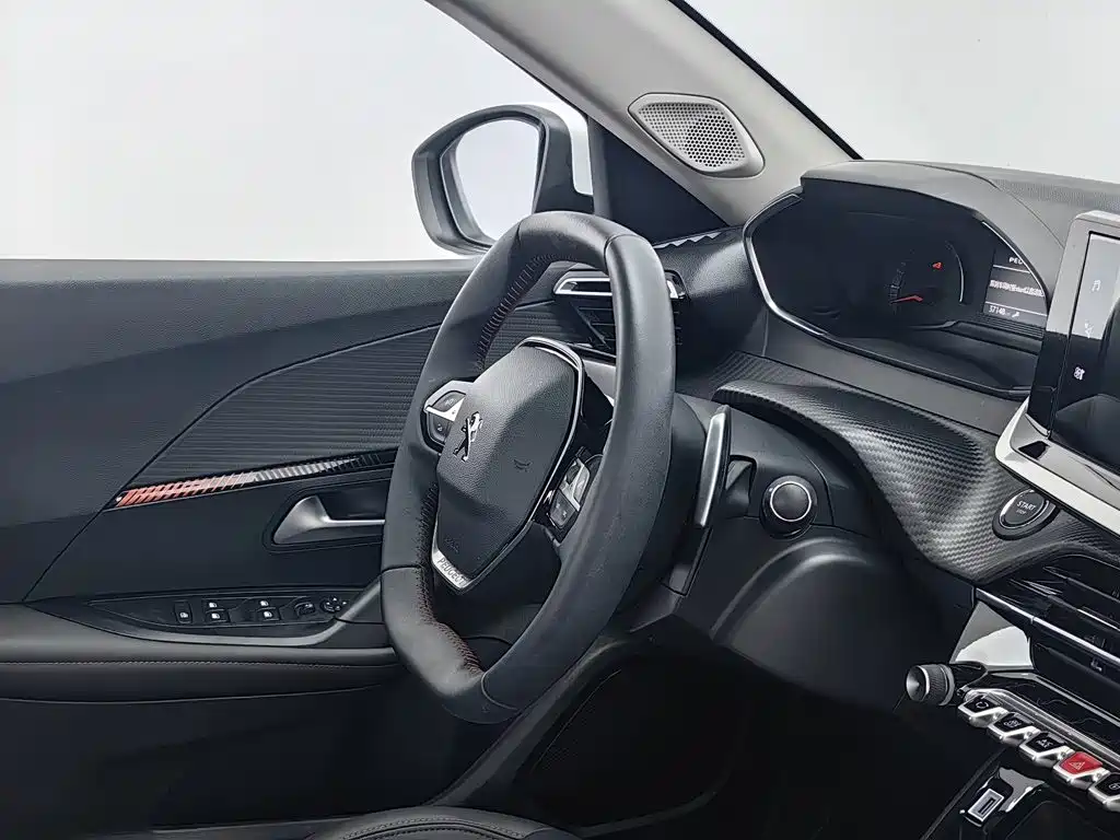 Peugeot 2008 — миниатюра 22