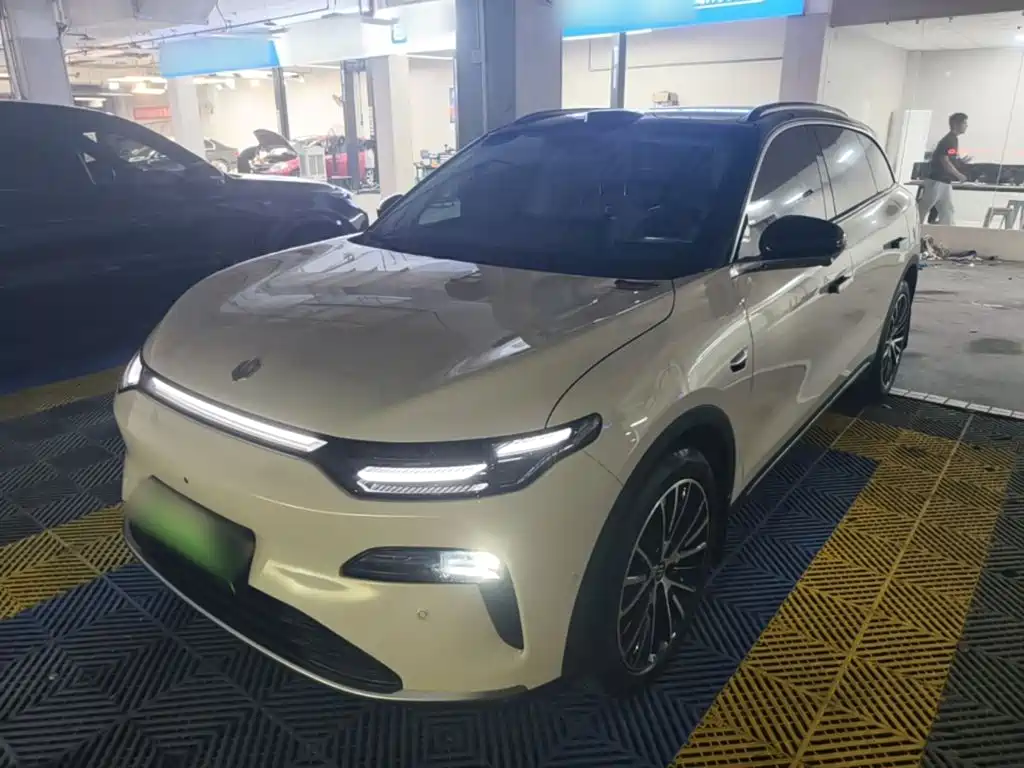 Leapmotor Leapmotor C11 — миниатюра 2