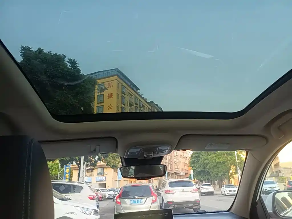 BYD Song — миниатюра 18