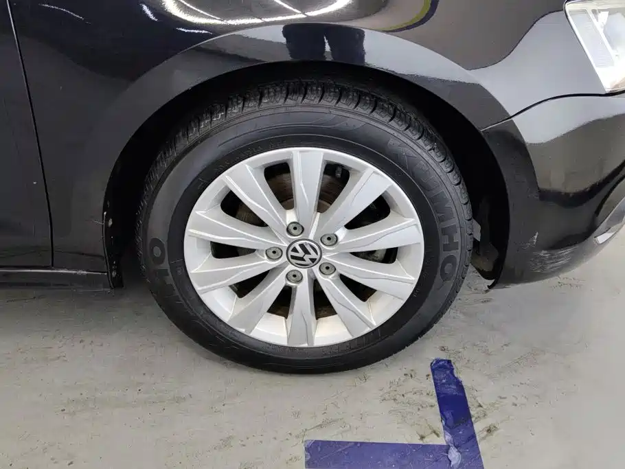 Volkswagen Sagitar — миниатюра 6