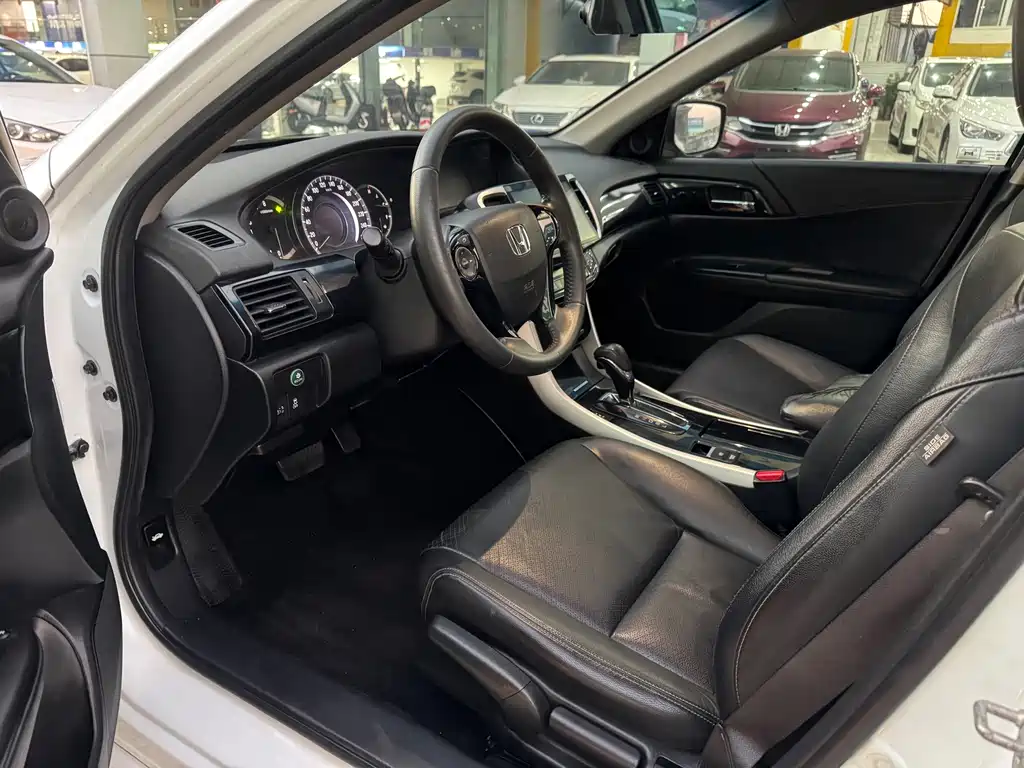 Honda Accord — миниатюра 4
