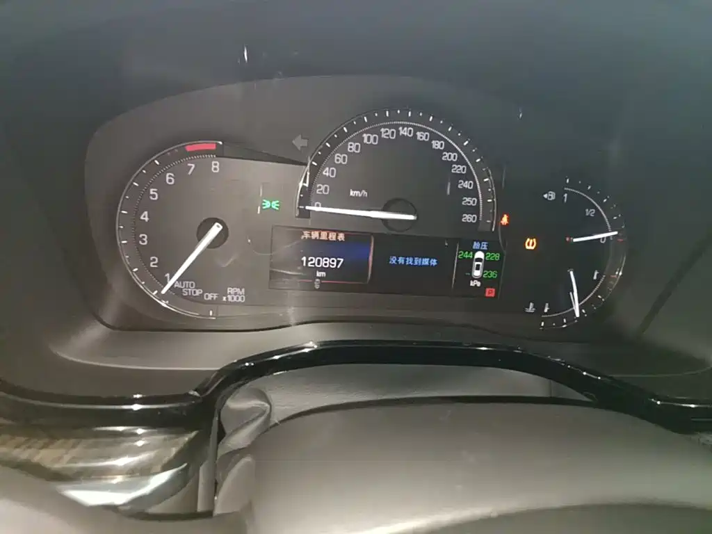 Cadillac XT5 — миниатюра 12
