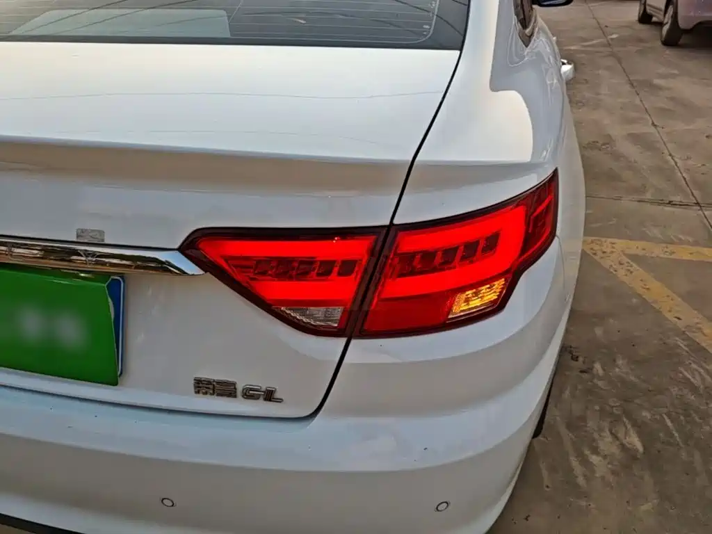 Geely Emgrand GL — миниатюра 8
