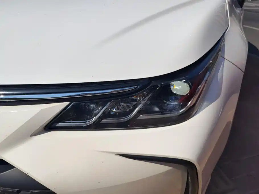 Toyota Corolla — миниатюра 5