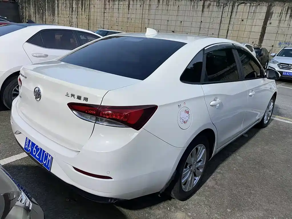 Buick Excelle — миниатюра 8