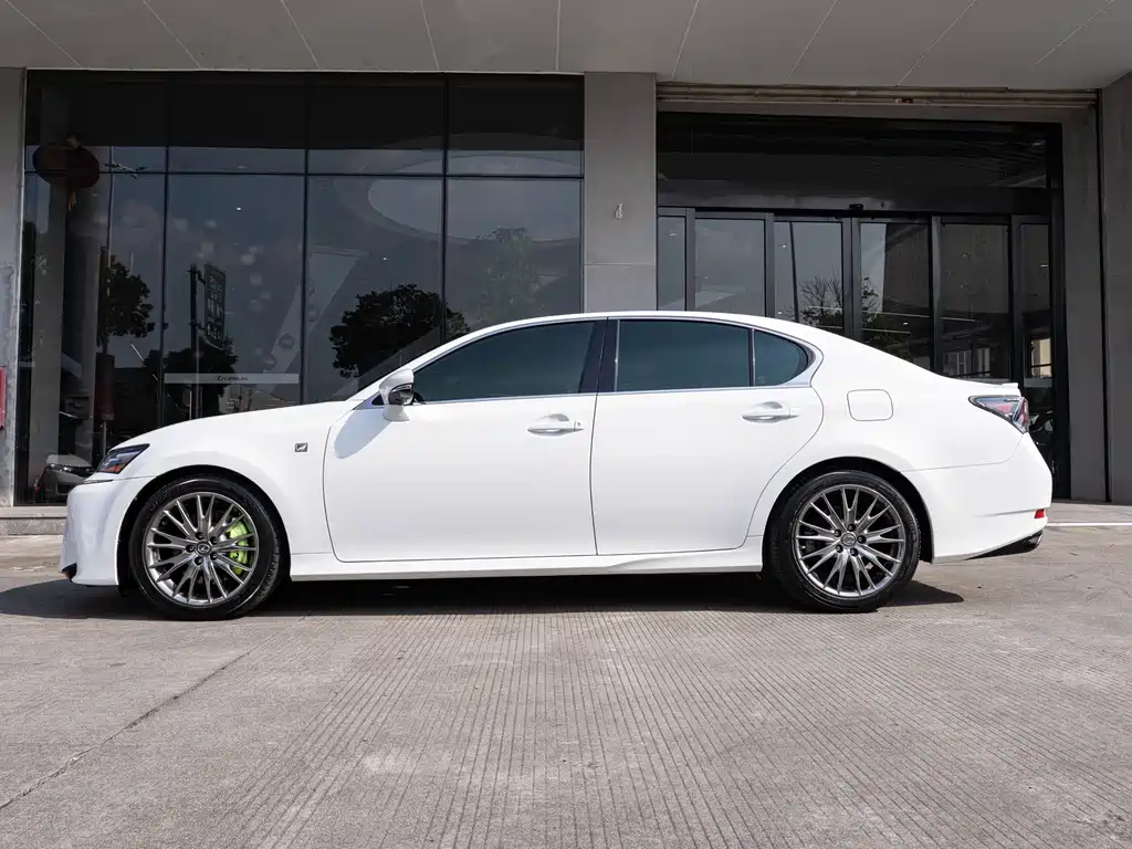 Lexus GS — миниатюра 4