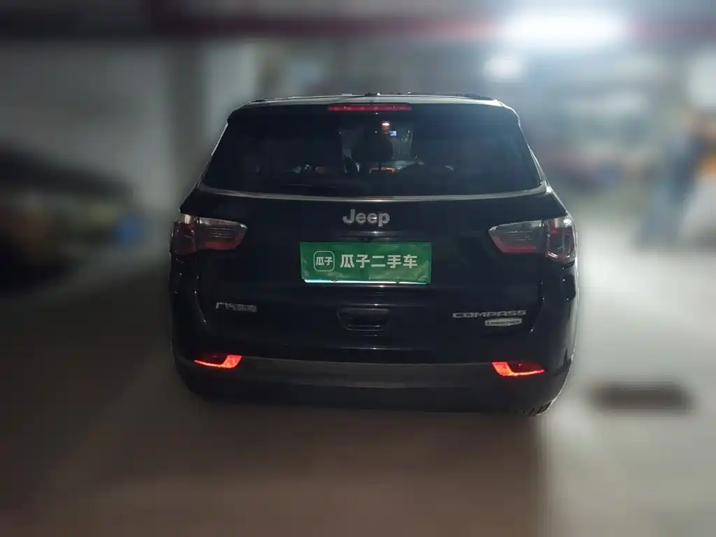 Jeep Compass — миниатюра 3