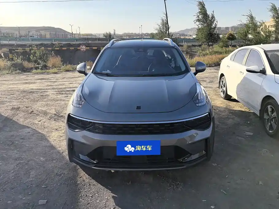 Lynk & Co 01 — миниатюра 2