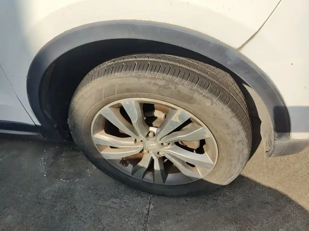 Geely Boyue — миниатюра 8