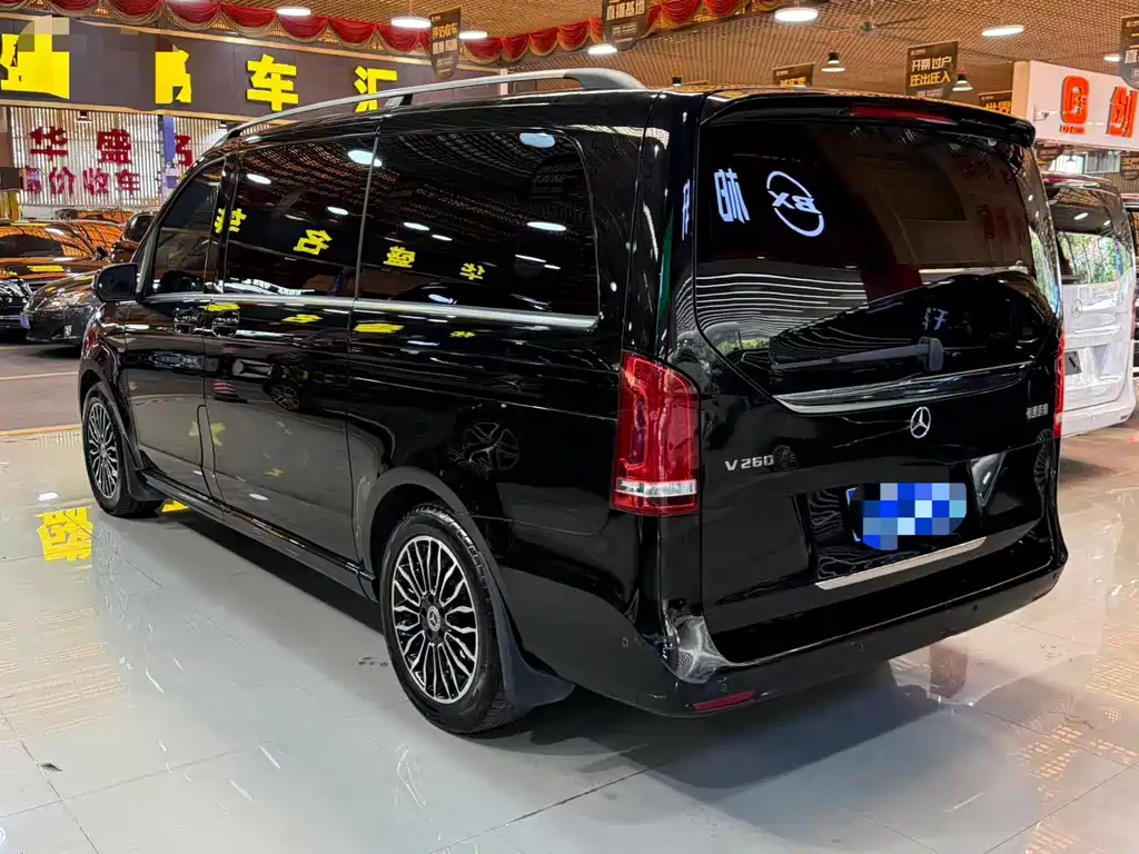 Mercedes-Benz V-Class — миниатюра 4