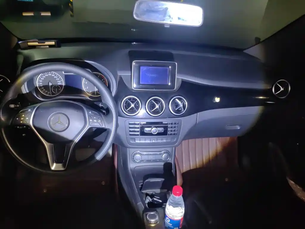 Mercedes-Benz B-Class — миниатюра 10