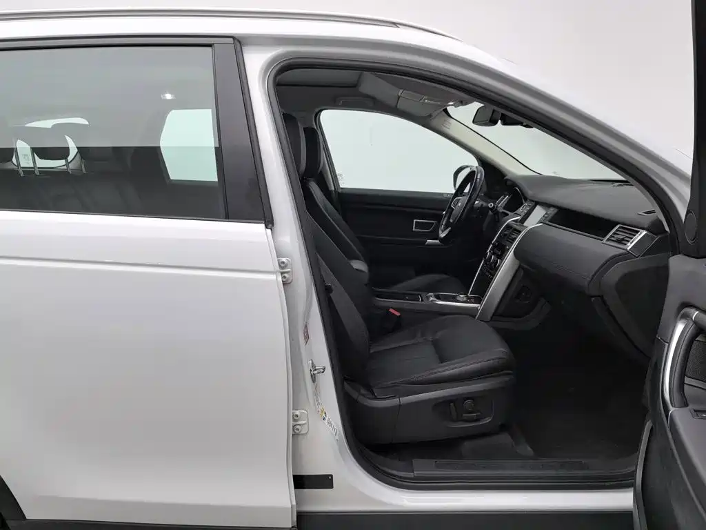 Land Rover Discovery Sport — миниатюра 23