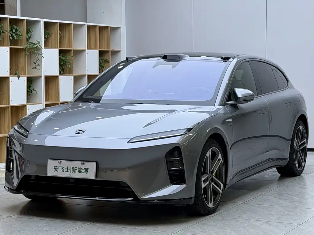 NIO ET5T