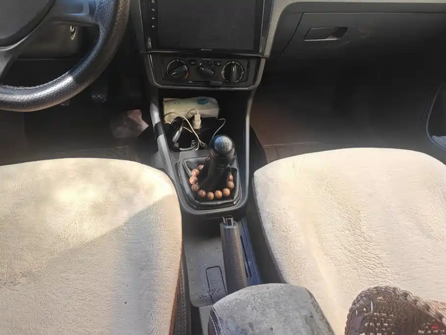 Volkswagen Santana — миниатюра 16