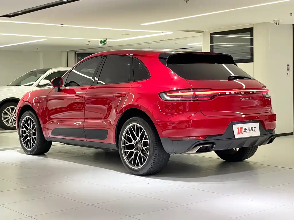 Porsche Macan — миниатюра 3