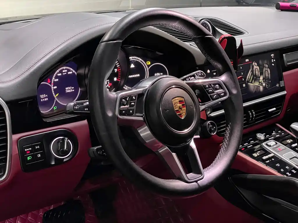 PORSCHE CAYENNE NEW ENERGY