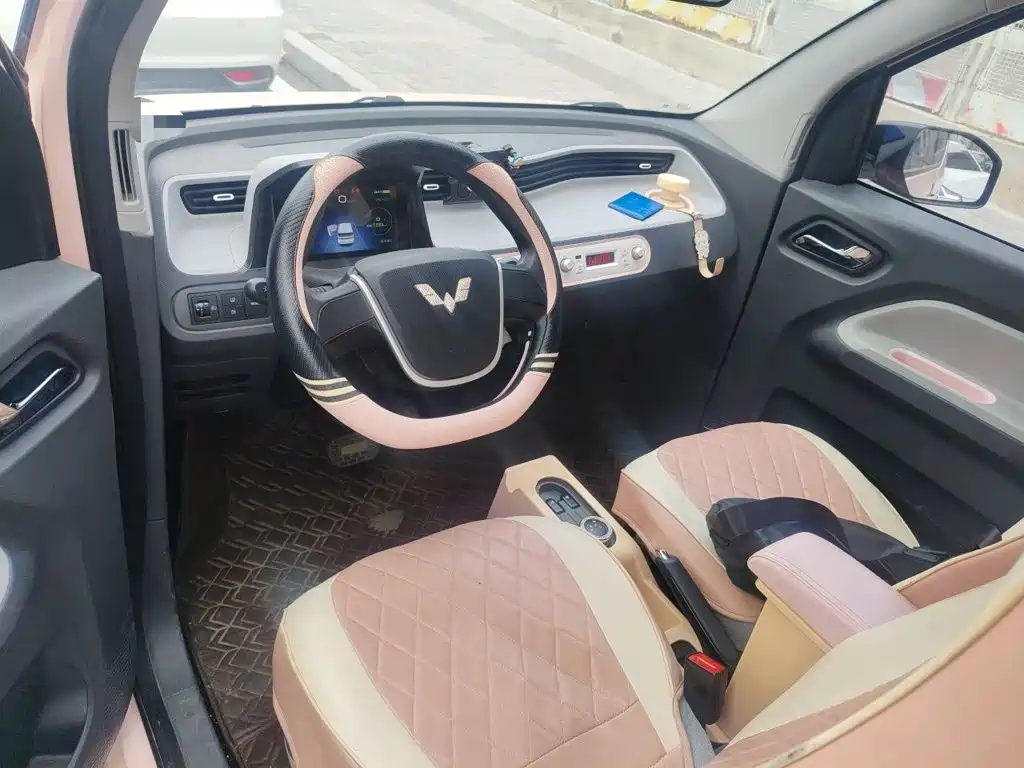 Wuling MINIEV — миниатюра 5