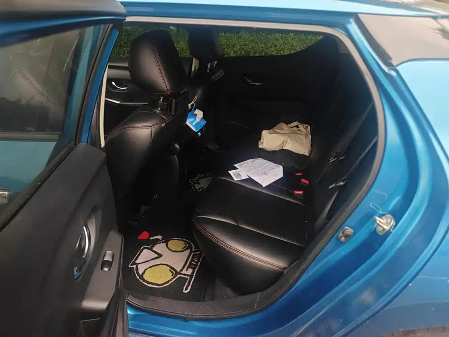 Nissan Bluebird — миниатюра 11