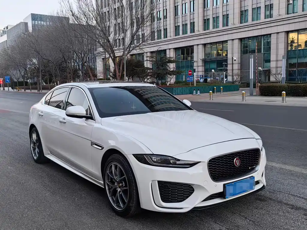 Jaguar XEL 2021 2.0T 250PS R-DYNAMIC SE Sport