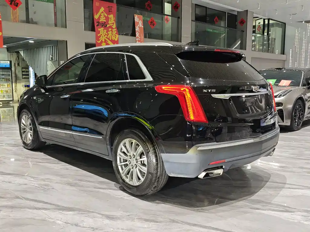 Cadillac XT5 — миниатюра 7