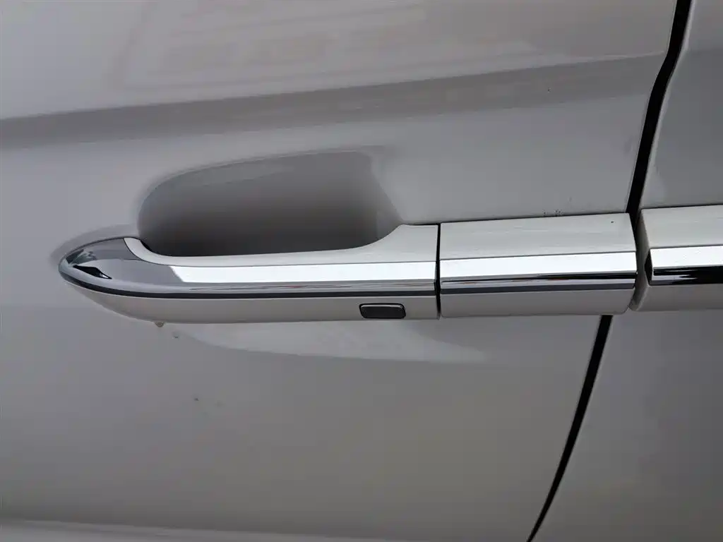 ROEWE IMAX8 NEW ENERGY