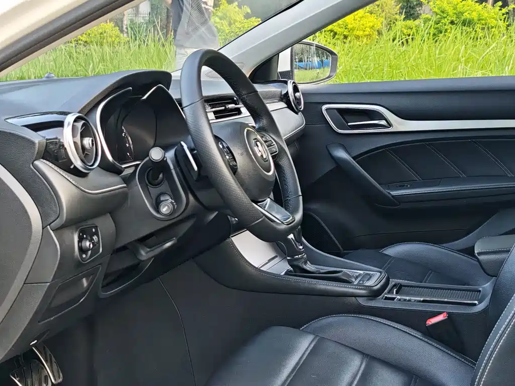 MG MG6 — миниатюра 12