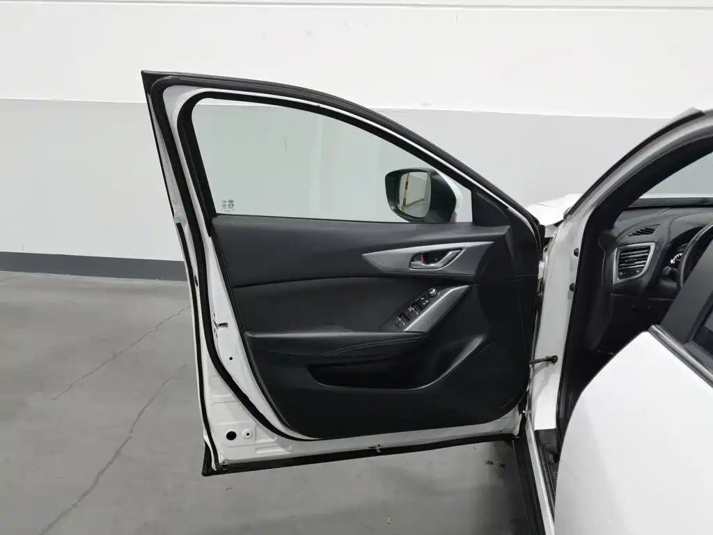 Mazda CX-4 — миниатюра 8