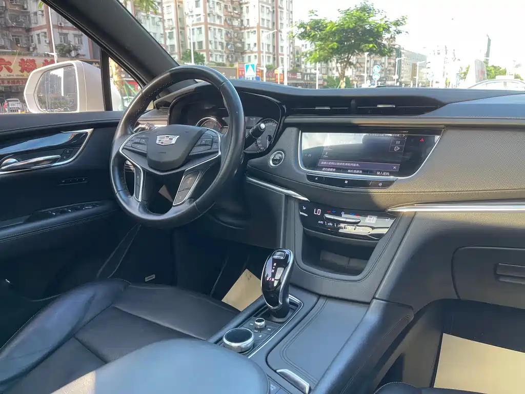 Cadillac XT5 — миниатюра 13