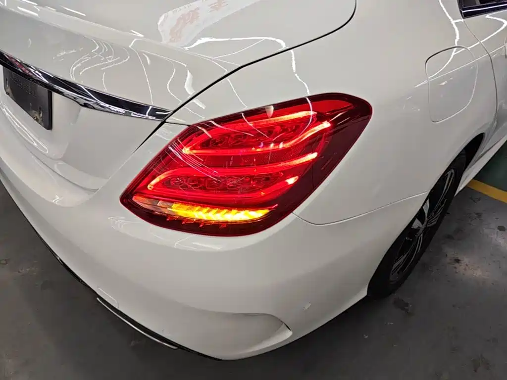 Mercedes-Benz C-Class — миниатюра 24