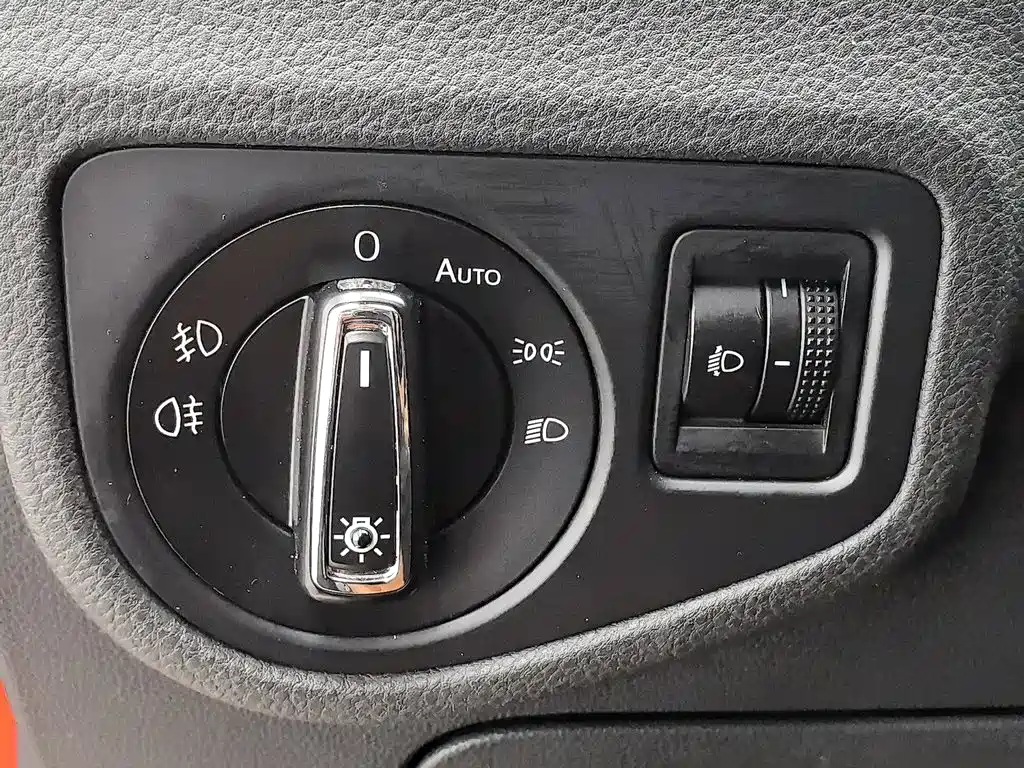 Volkswagen Golf Sportsvan — миниатюра 21