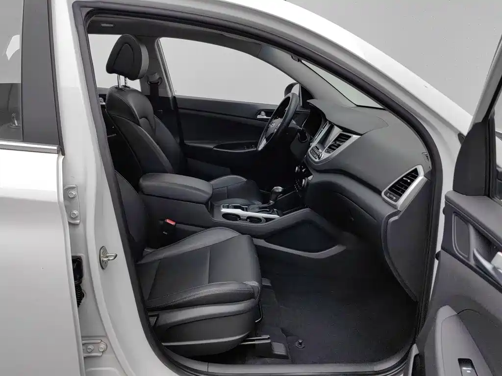 Hyundai Tucson — миниатюра 23