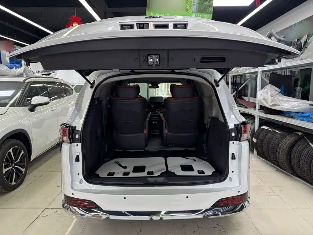 Toyota Sienna — миниатюра 23