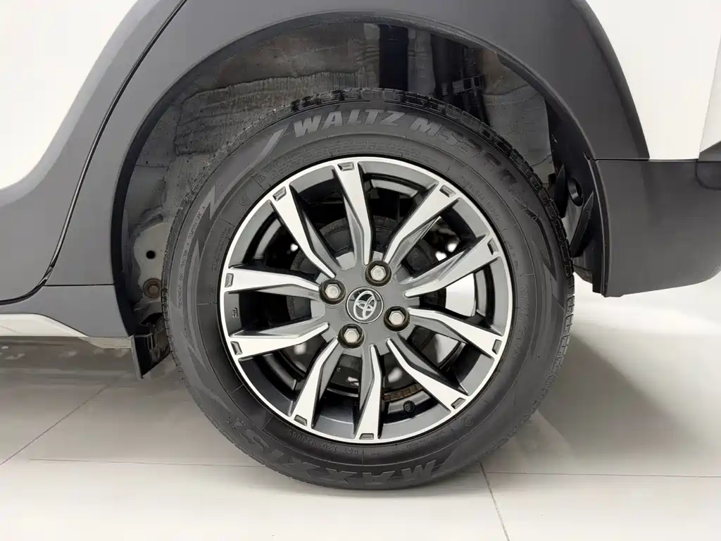 Toyota Yaris L — миниатюра 14