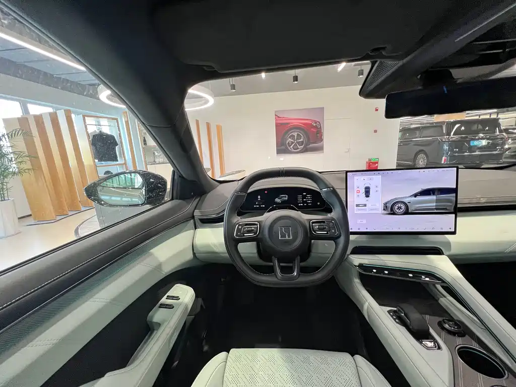 ZEEKR EXTREME KRYPTON 001