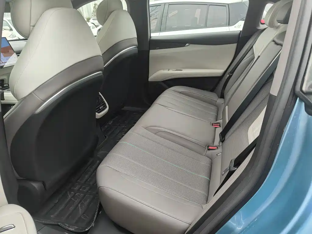 Changan Deepal DARK BLUE L07