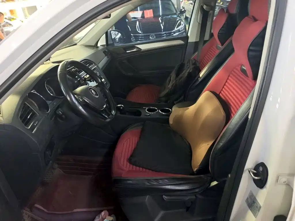 Volkswagen Tiguan L — миниатюра 15