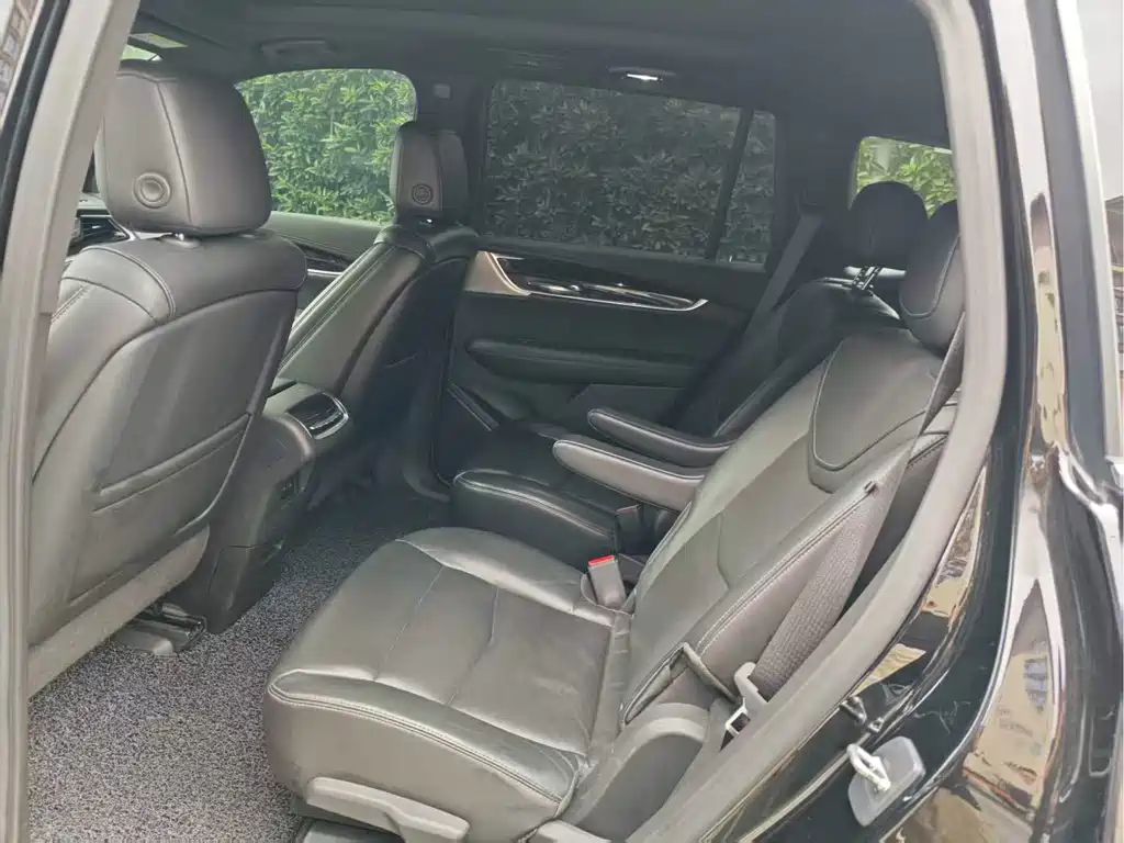 Cadillac XT6 — миниатюра 2