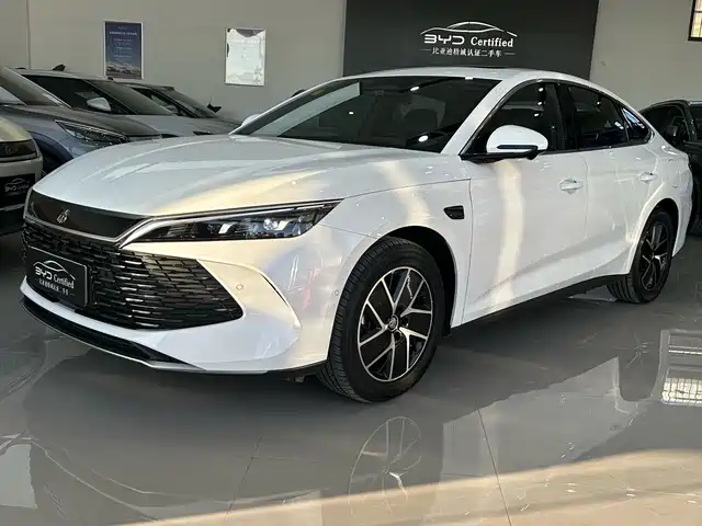 BYD QIN L 2025