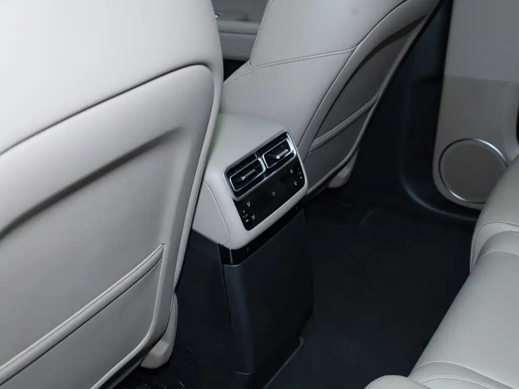 Li Auto Li L6 — миниатюра 16