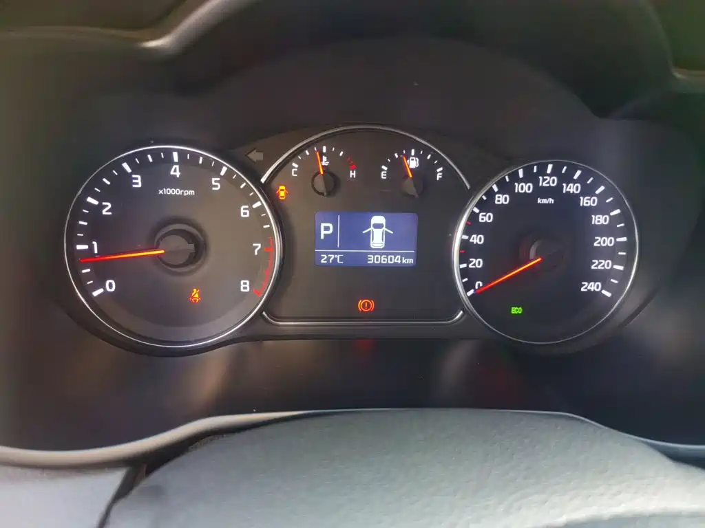 Kia Carens — миниатюра 7
