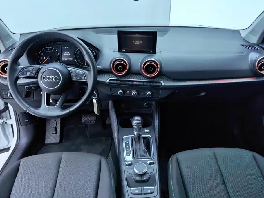 Audi Q2L — миниатюра 12