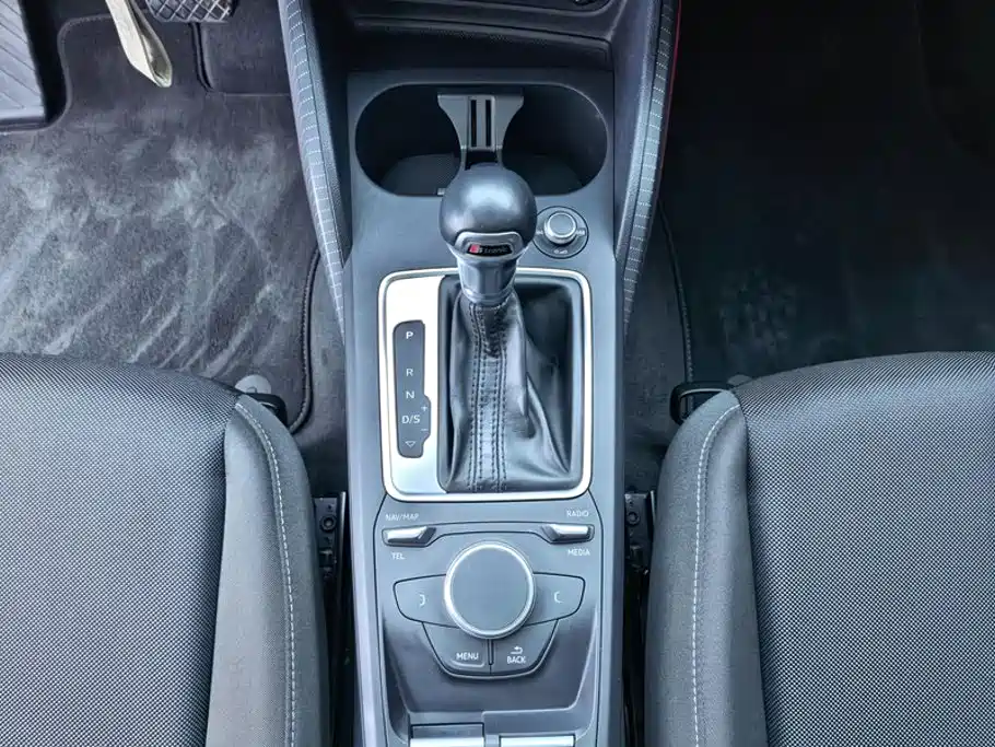 Audi Q2L — миниатюра 16