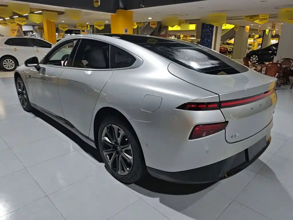 XPeng P7 — миниатюра 5